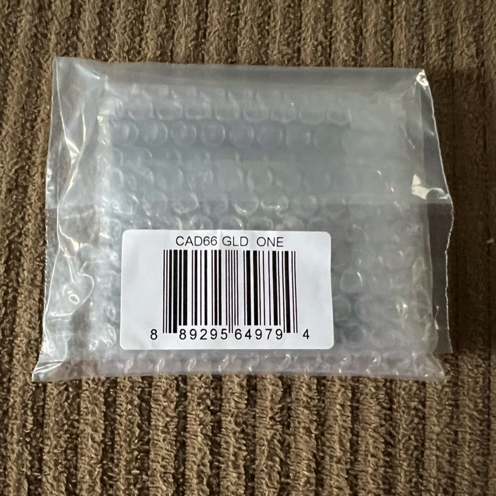 Coach Mini Bow Charm Huggie Earrings nwt in packaging - Picture 4 of 4